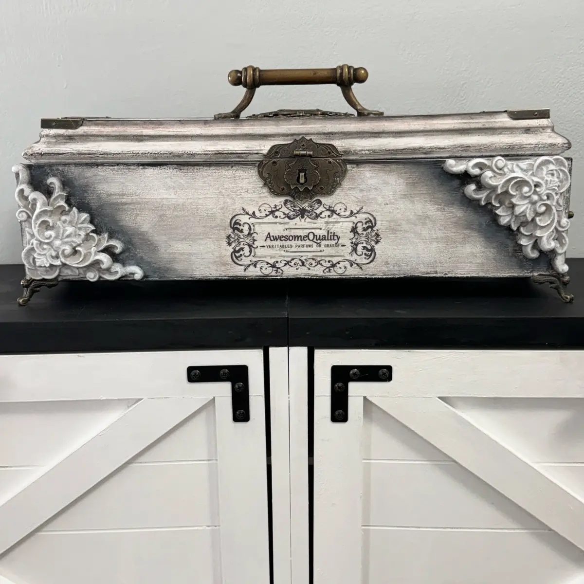 Vintage Rustic Country Shabby Chic Decorative Wood Box for Candle and Ornaments - Luxe 2024 Top Line Collection Organiser Bronze