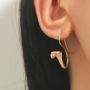 Creative niche personality animal three-dimensional snake earrings exaggerated punk fashion retro simple jewelry
