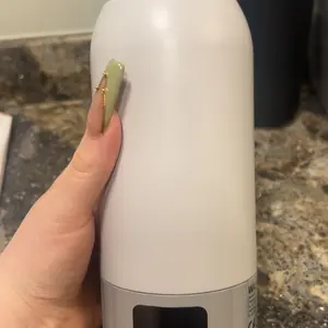 DDZJIAN Portable Baby Bottle Warmer Breast Milk Formula & Water Fast Heating 17oz Large Capacity 98ºF-131ºF Accurate Temperature Control 10400mAh for Travel Outdoor Vehicle Car Airplane Journey