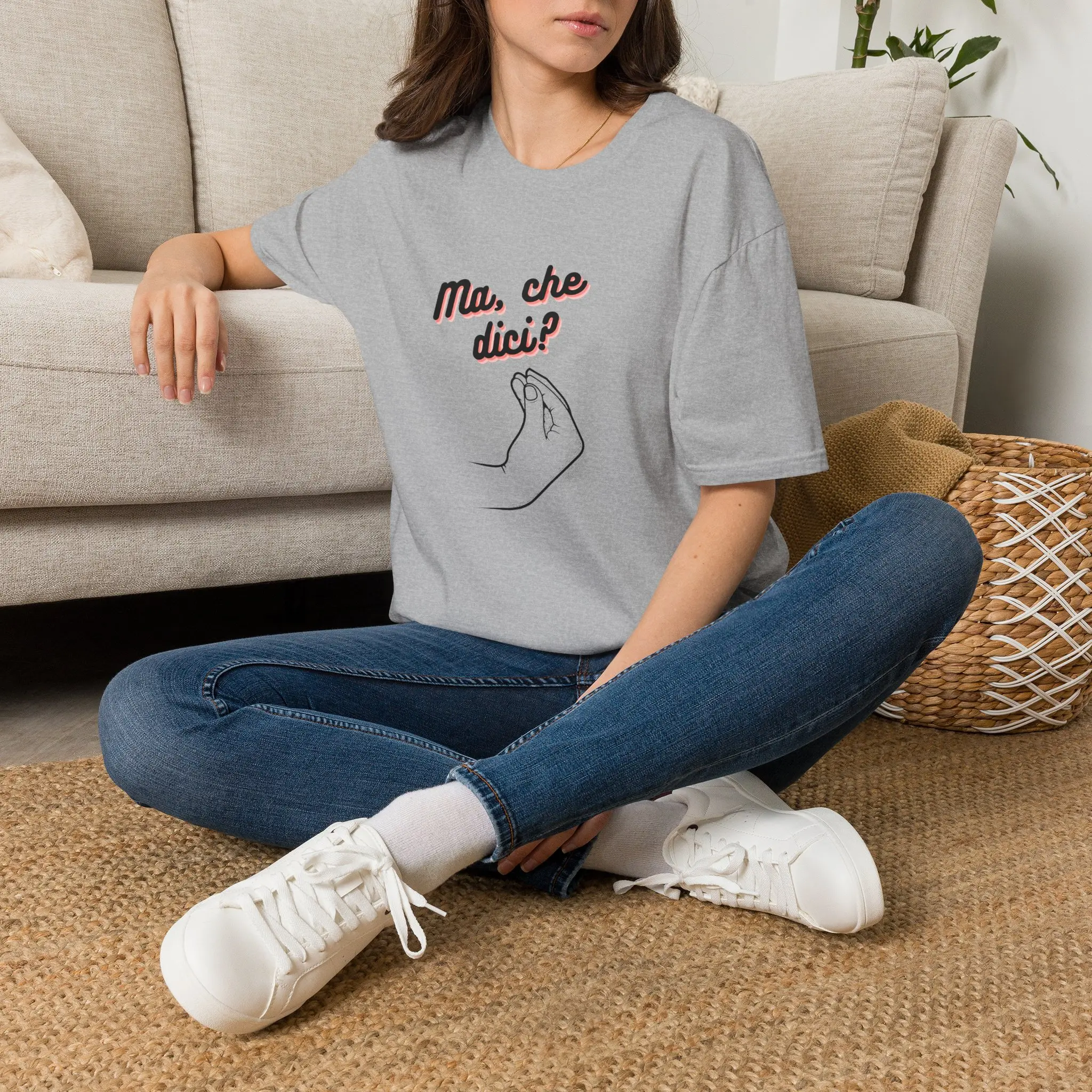 Ma che dici? graphic tee