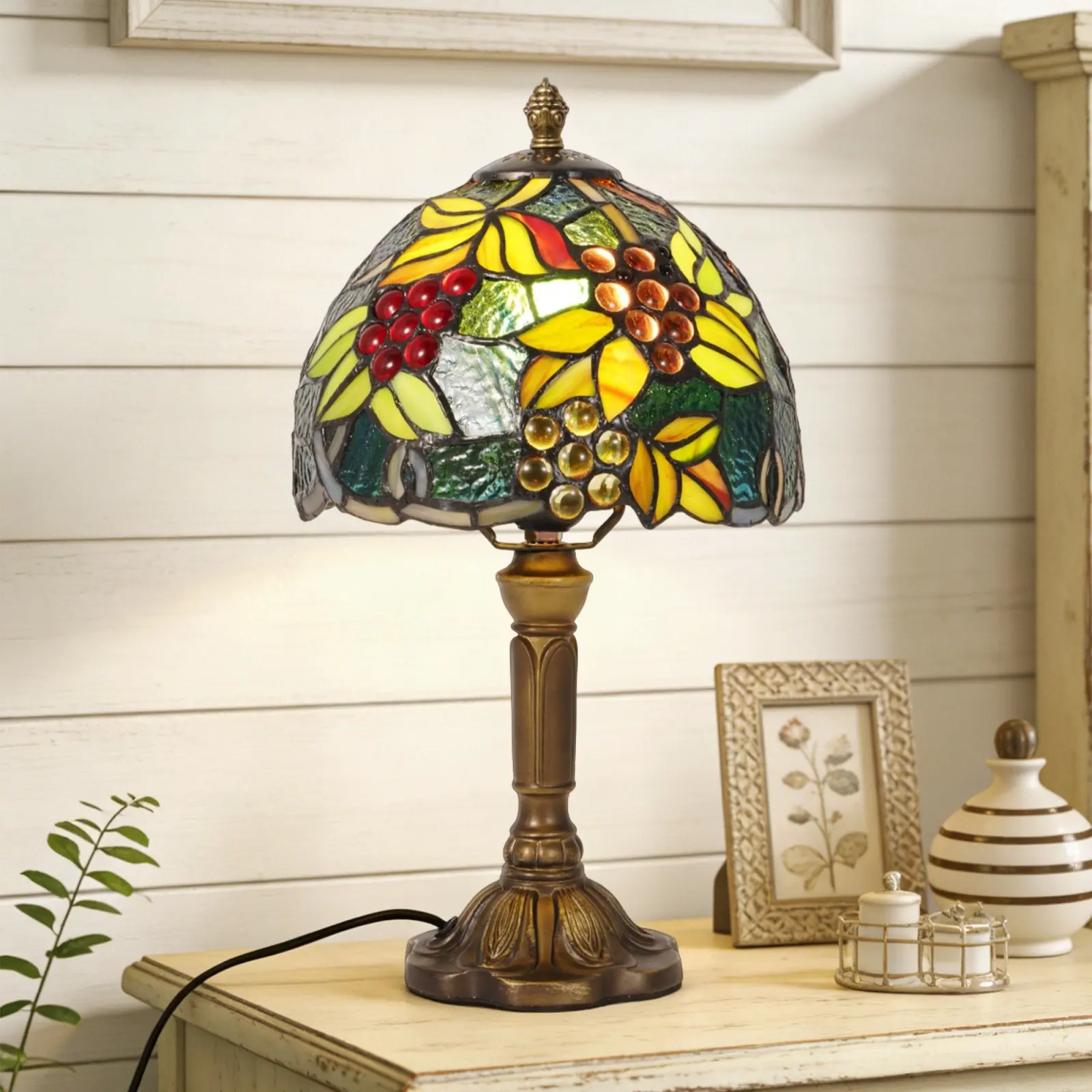 14.2-Inch Tiffany-Style Stained Glass Grape Leaf Table Lamp with Vintage Bronze Resin Base, Tabletop Bedside Accent Lamp with Warm Light Bulb for Bedroom, Living Room