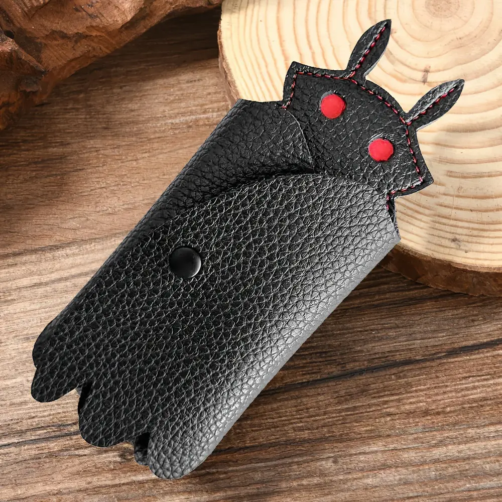 Halloween Bat Keychain Pouch, Gothic Moth Design Key Holder Bag, Cute Halloween Accessory for Keys Storage & Organization