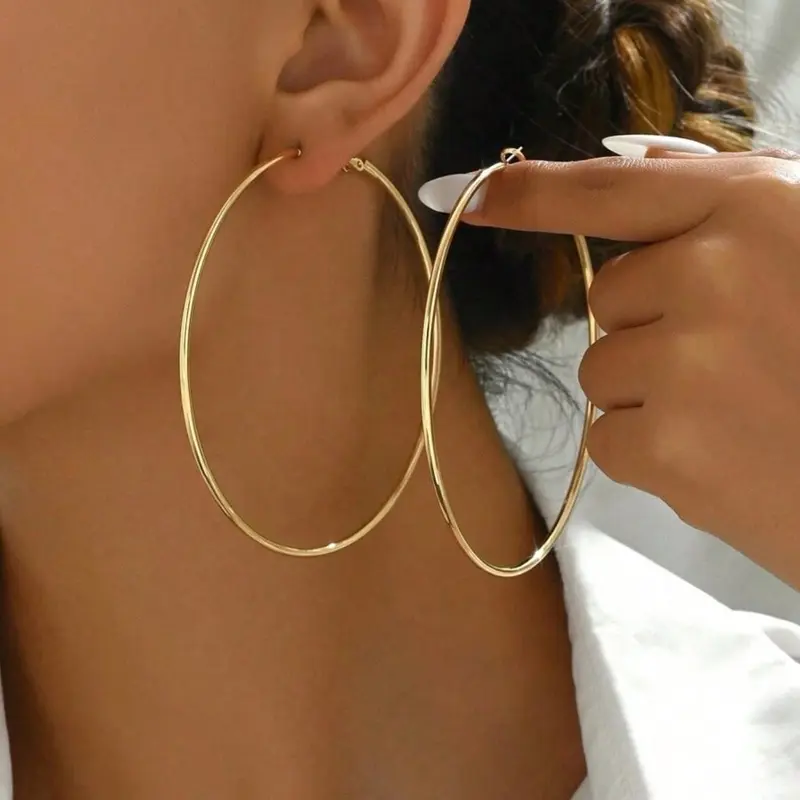 1Pair Gold Hoop Earrings for Women - Minimalist Big Hoop Infinity Earrings, Lightweight Hoops Earrings, Everyday Elegant Jewelry, Suitable For Daily Wear By Women, Rounded Hoop Earrings, Fashionable Jewelry Accessories