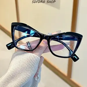 Y2K Cat Eye Glasses for Women, Clear Pink Transparent Frame Eyewear, Blue Light Blocking Lightweight Glasses, Retro Fashion Glasses for Daily Outfit Street Style