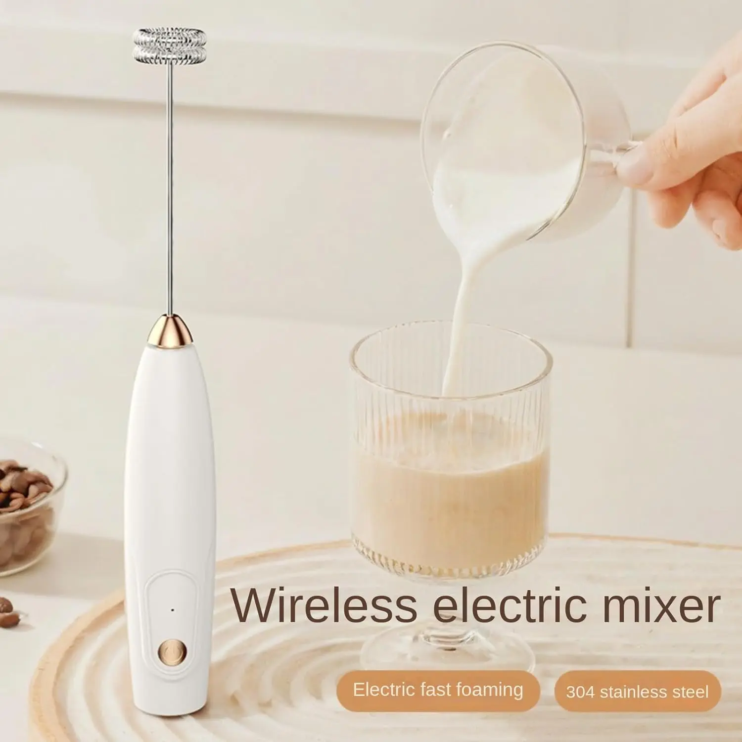 Electric Milk Frother quickly creates foam at a speed of 1,000 RPM. Features USB charging and is suitable for frothing milk for coffee, as well as whisking eggs and mixing protein powder; an ideal choice for coffee enthusiasts.