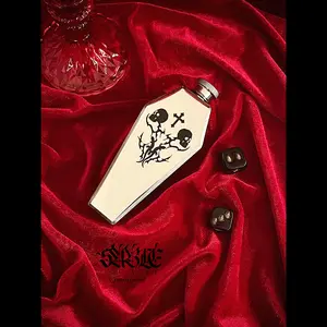 Coffin-Shaped Gothic Flask Set for Macabre Spirits  - Drinkware Gift Gothic flask, Vampire Gift Stainless Steel, Goth Punk Gift, Drinking Flask, Halloween