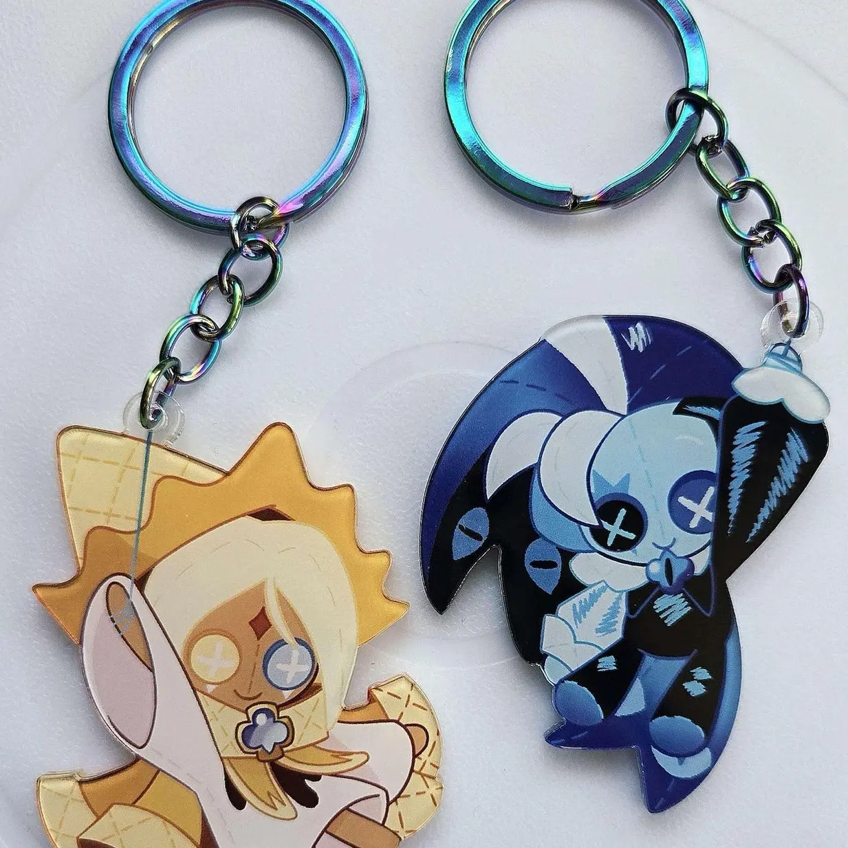 Cookie Run Keychains - Shadow Milk Cookie and Pure Vanilla Cookie