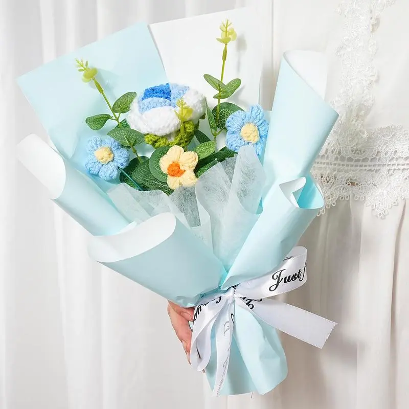 【Valentine's Day】Handmade knitted flower bouquet, made with yarn, one artificial flower bouquet included, comes with a transparent carrying bag,a greeting card. Suitable for Valentine's Day, Christmas, and birthday gifts, and also for home decoration.