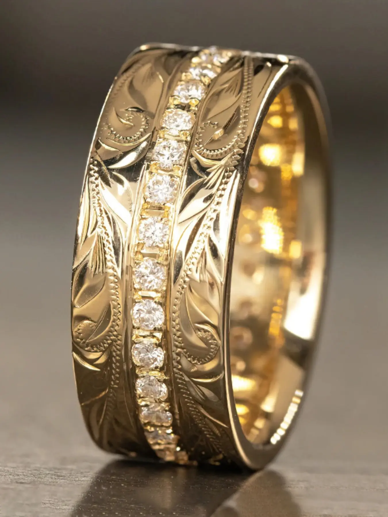 Luxury Leaf Print Embossed Design Ring Synthetic Zirconia Inlay Couple Rings, Beautiful Rings, Copper Band Rings, Stylish Simple Design Infinity Wide Band Temperament Engagement Rings for Men & Women, Fashion Party Jewelry for Valentine's Day Gift