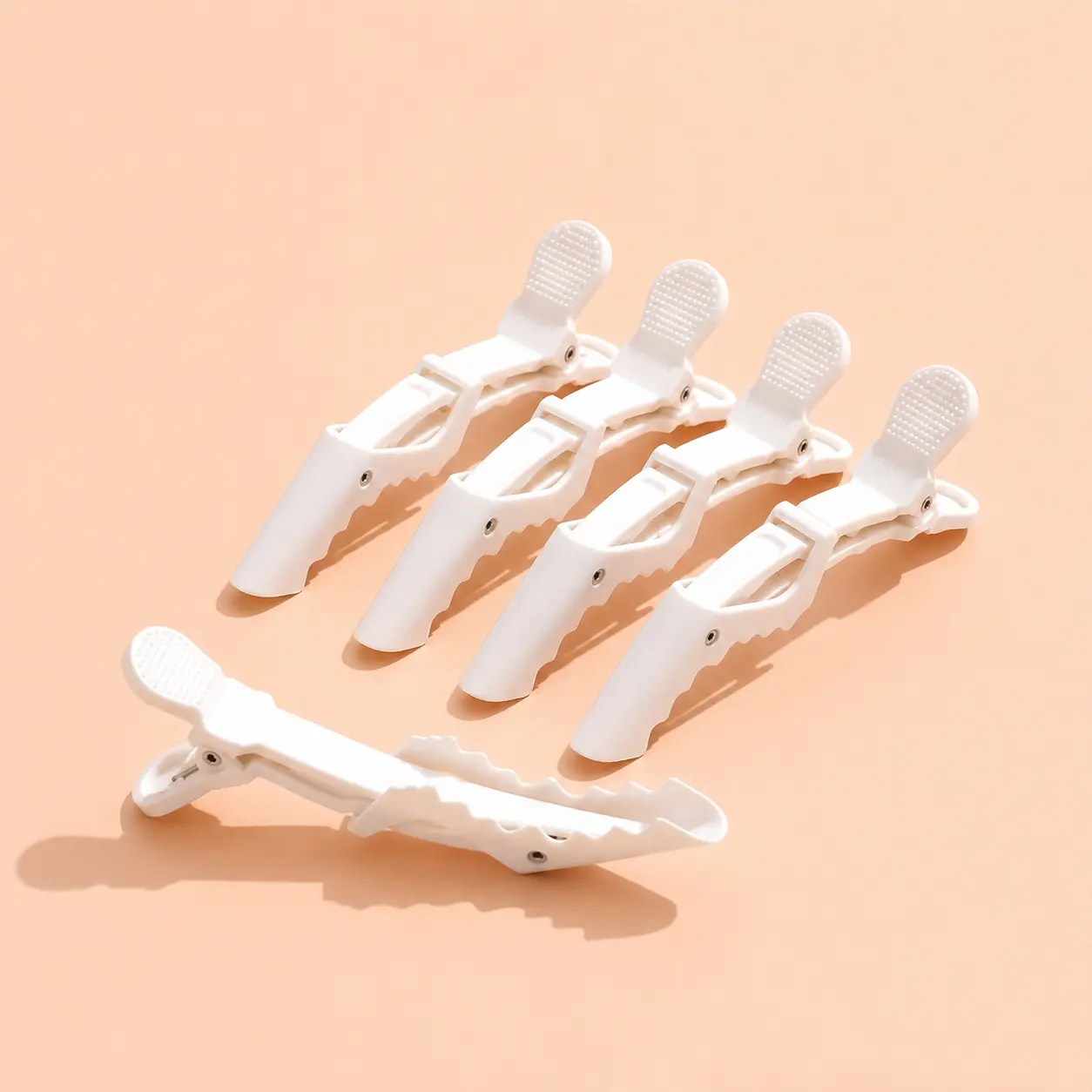 5Pcs Large Hair Sectioning Clips, Black or White Hair Clips for Women Girls, Strong Grip Styling Clips for Blow Dry, Curling, Makeup & Hairdressing