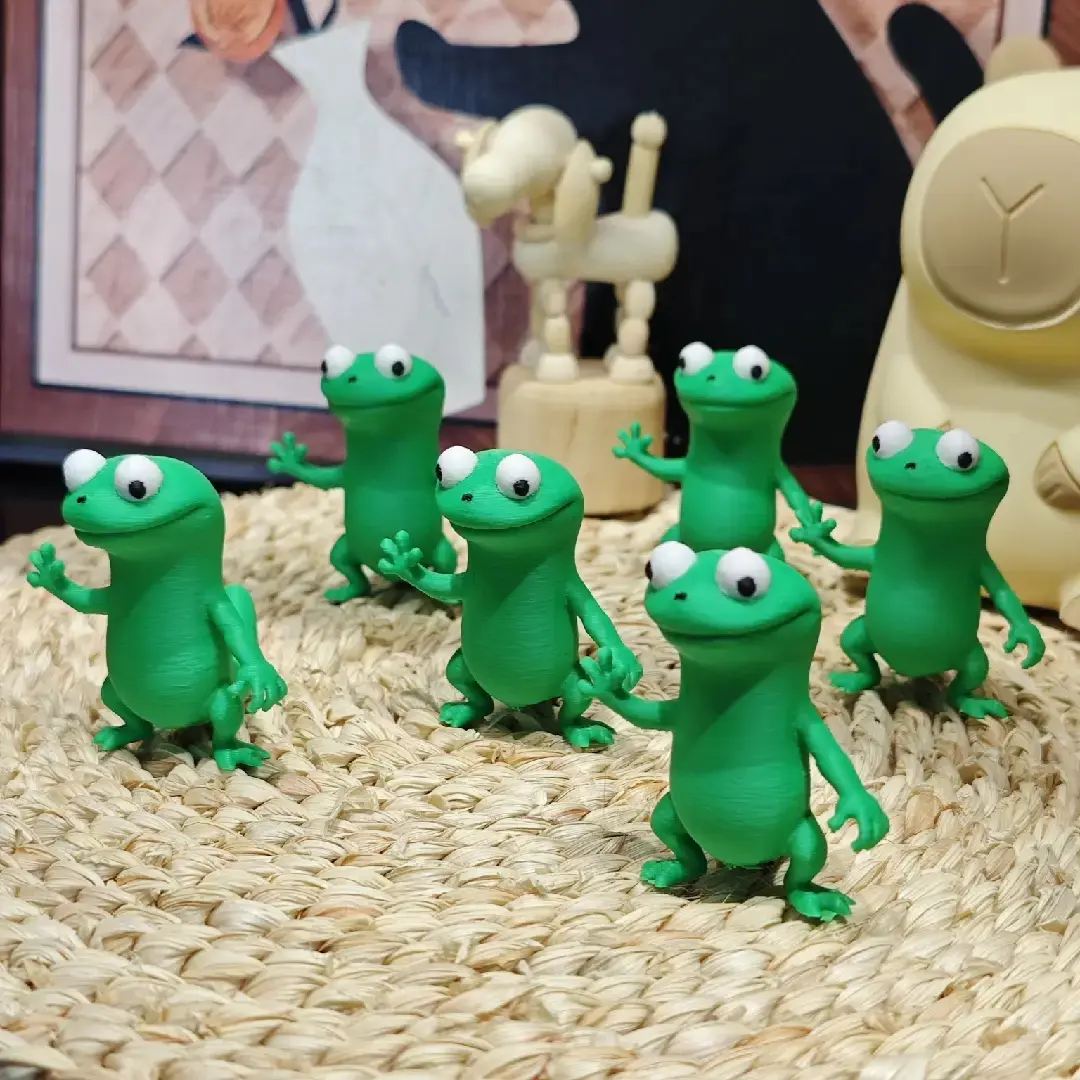 FuRise Mini Lizard Model Ornament – Small Plastic Decor, Desktop Creative Sculpture, Reptile Figurine Home Decoration