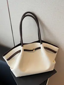 Light and versatile one-shoulder tote bag, niche design wide three-dimensional metal buckle to decorate daily commuter shoulder bag, simple and classic for office workers, shopping and dating. Casual Commuter Bag, Pu Tote Satchel