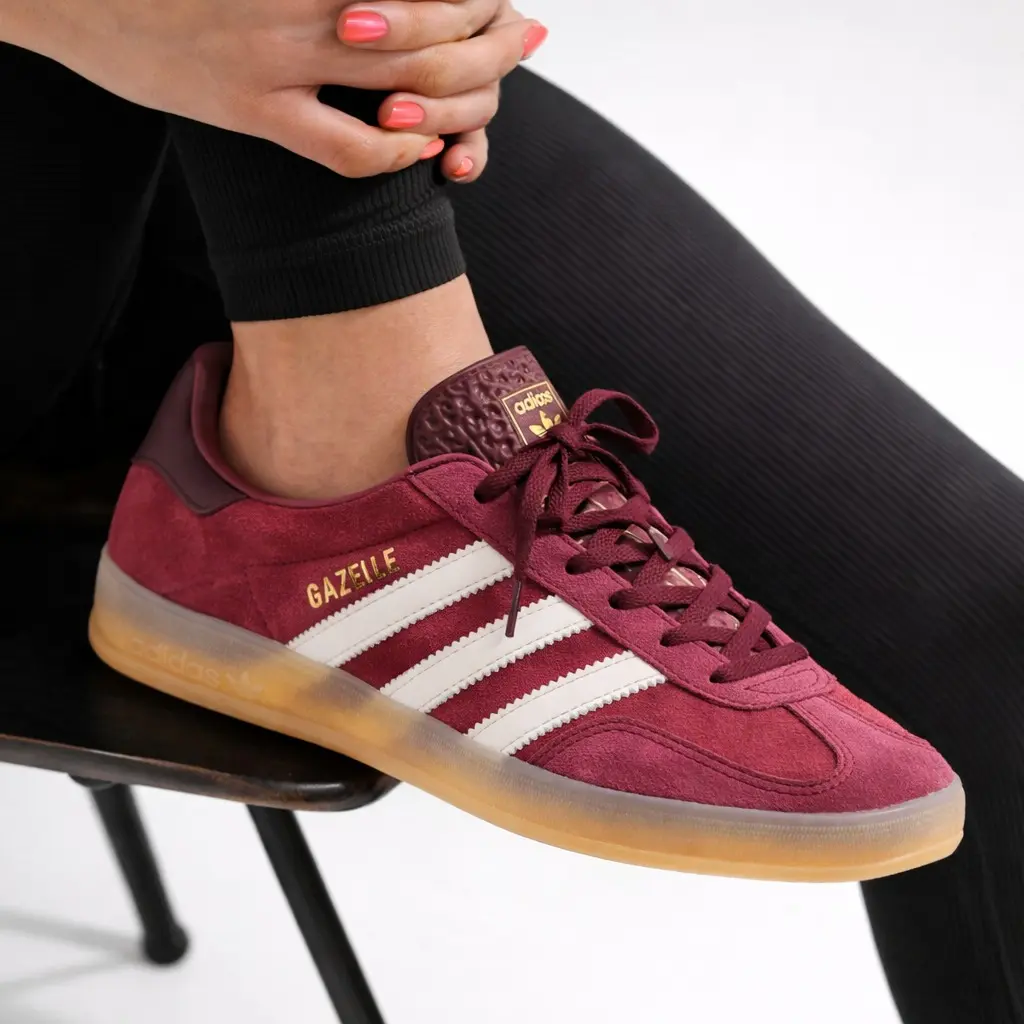 Adidas Gazelle Indoor Shadow Red Off White HQ2661 Women's Fashion Sneaker New