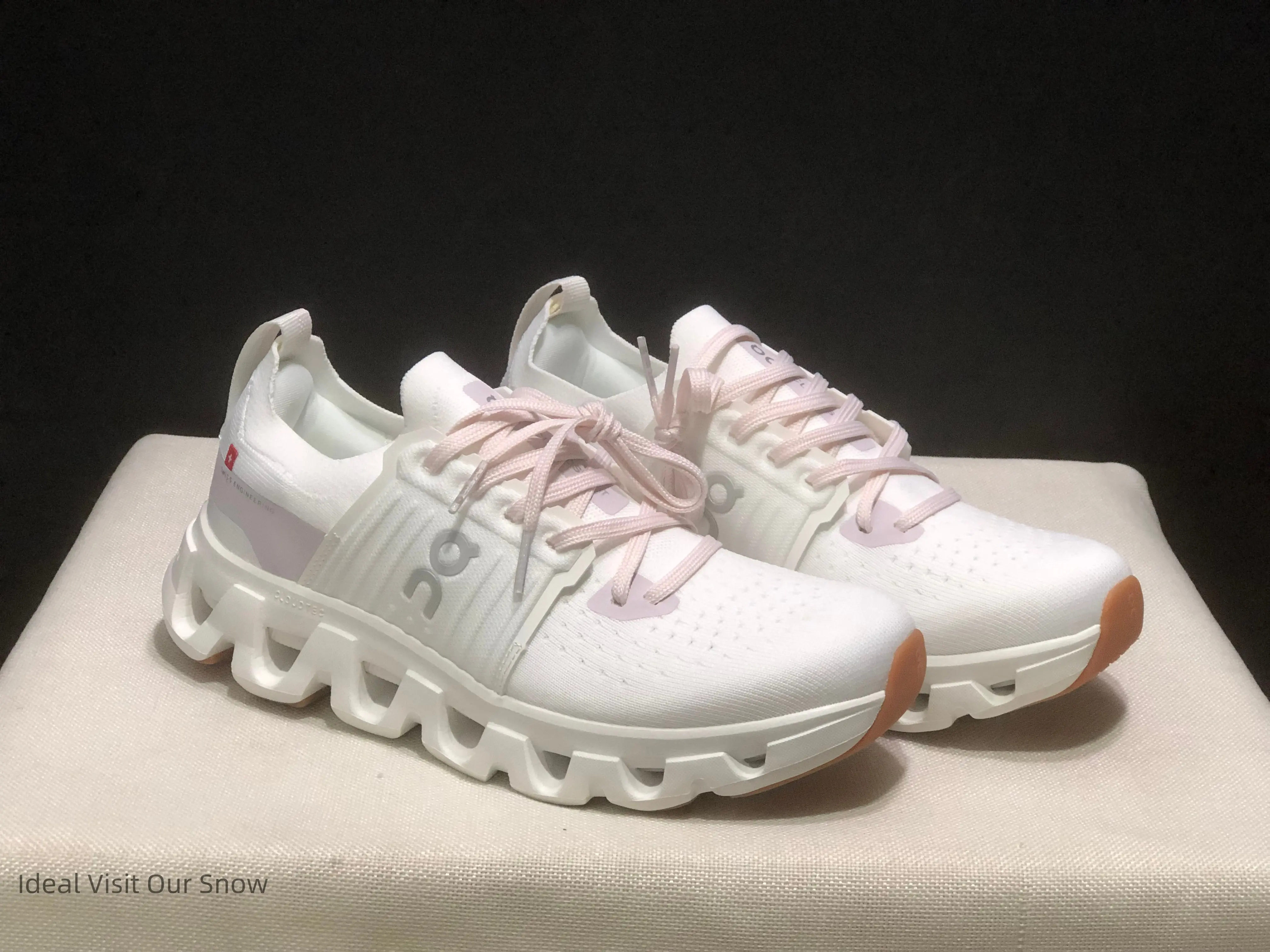Unisex Matching Knit Wave Cushion Sneakers, Cream Pale Pink Pastel Two Tone Versatile Gym Travel Casual Footwear