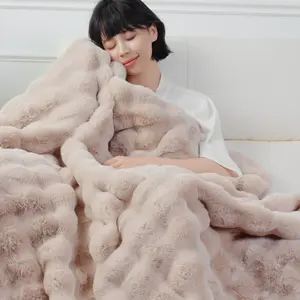 Cozy Bliss Faux Fur Throw Blanket for Couch, Cozy Warm Plush Striped Blanket for Sofa Bedroom Living Room, 50 * 60 Inches Toasty Brown