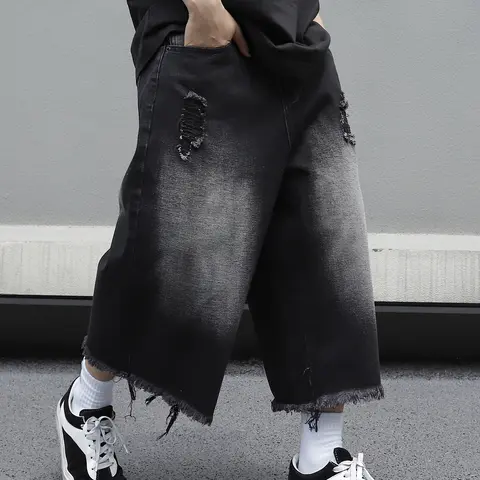 Loose Fit Casual Jeans With Pocket Insertion And Frayed Hem Oversize Jorts Long Shorts Plain Party Street