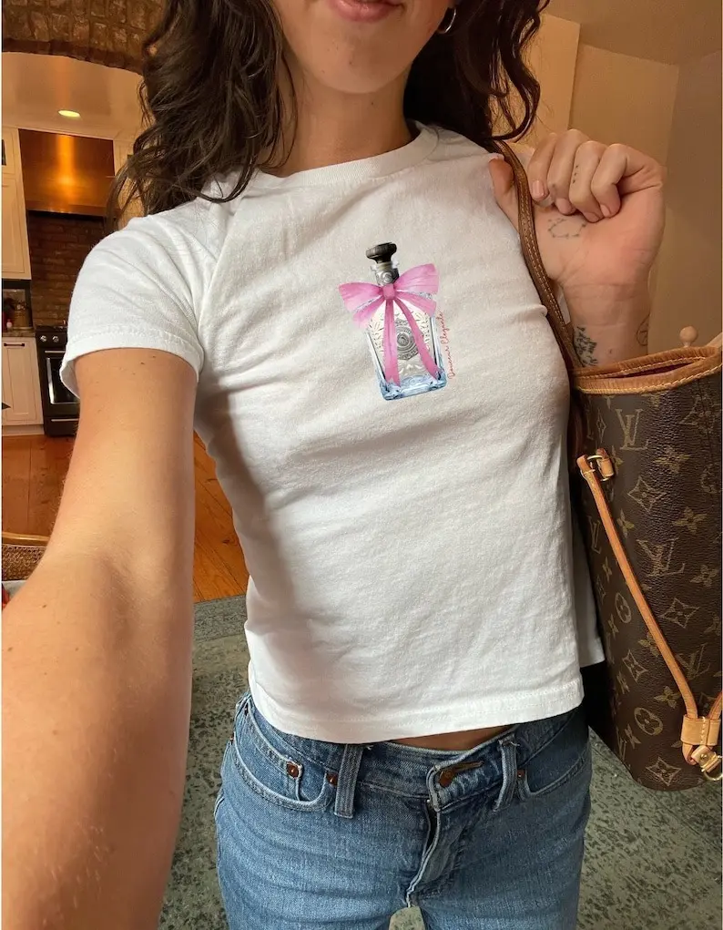 Coquette Shirt, Crop Top y2k, Cute Coquette Top, y2k Crop Top 90s Tee, y2k Graphics Crop Top shirt, y2k Clothing, y2k Aesthetics, Cute Crop Top