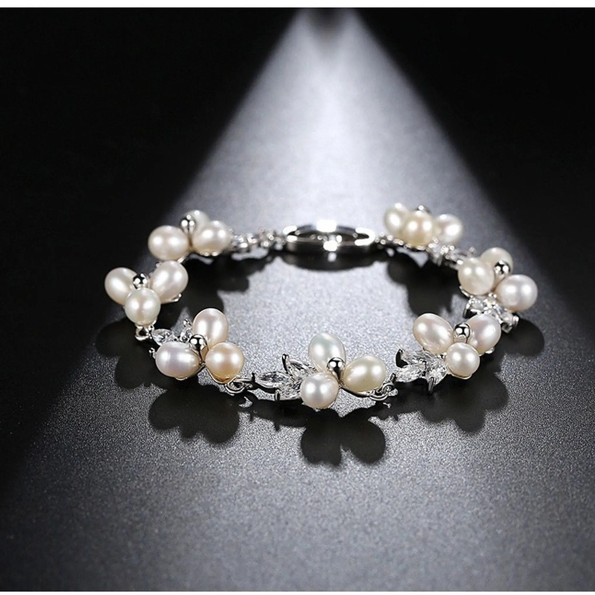 Real natural pearl bridal bracelet, Floral diamond csrytal pearl bracelet, Bridal bridesmaid wedding bracelets gift, Cluster pearl bracelet