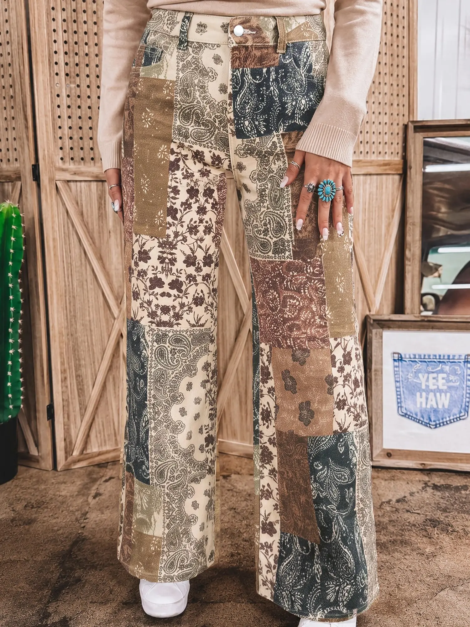 Women's Vintage Printed Retro Patchwork Denim Jeans - Relaxed Fit, Comfortable Quality Fabric, Everyday Vibe, Versatile for Pairing with Various Footwear, 1-Piece Bottom Wear