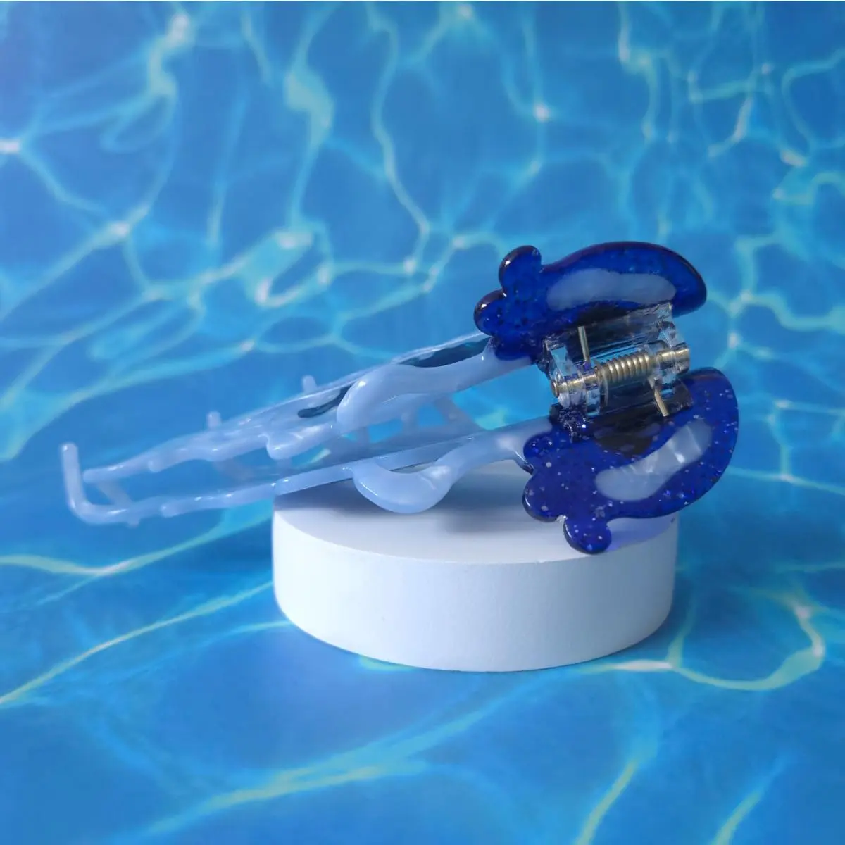 Ocean Jellyfish Hair Claw - Clip Large OMG Decor - TikTok Shop display picture 1