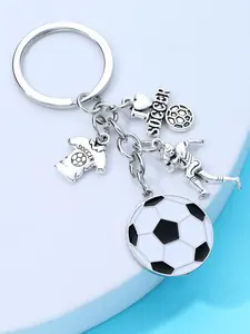 Men's Football Player Keychain, Personalized Creative Key Ring, Alloy Material, Sports Ball Types, Soccer Basketball Rugby Keychains