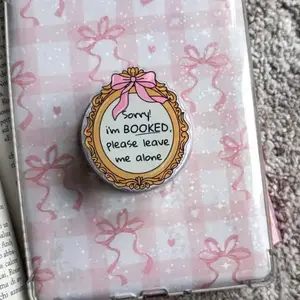 Coquette Phone Grip 22, Pink Bow Kindle Grip, Magnetic Kobo Holder, Bookish Accessories, Birthday Gift for Book Lovers, Cute Phone Grip Holder