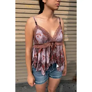 2000s Vintage Floral Print Lace-Trimmed V-Neck Flowy Cami Top