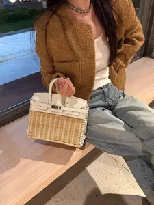 fashion woman Women Handmade Woven Bag, Casual Fashion Crossbody Handbag, Classic Picnic Bag, All Season Daily Shoulder Bag, Ideal Gift for Women