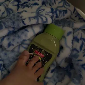 Alreef Pistachio Sauce - 500g Squeeze Bottle - Add Gourmet Flavor to Any Dish - Perfect for Enhancing Taste