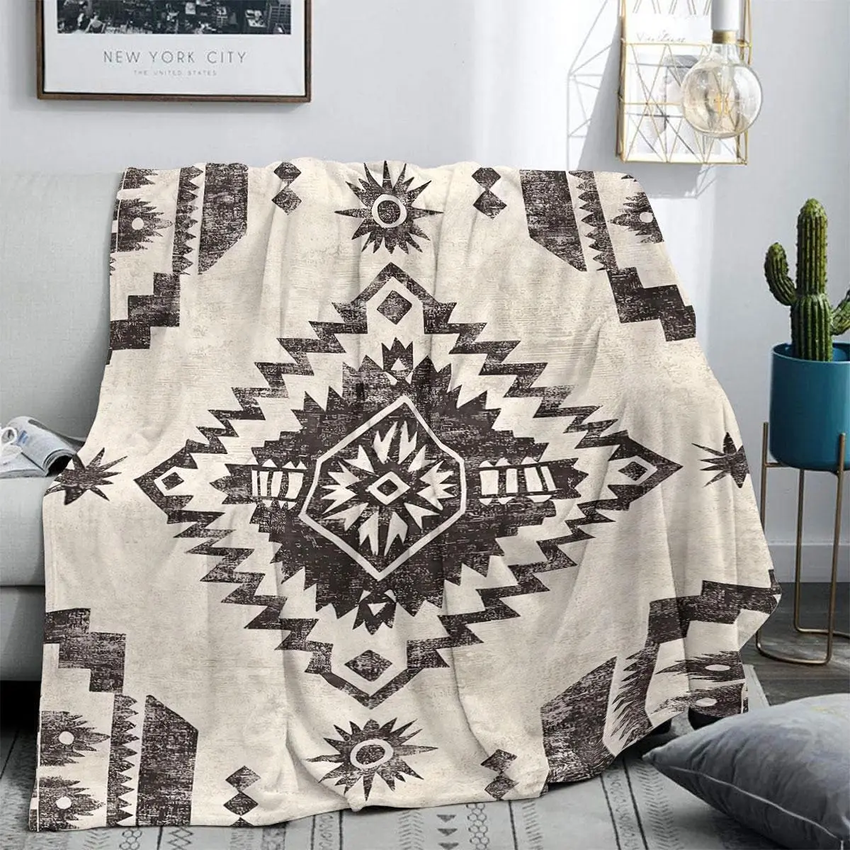 Boho Style Geometric Pattern Flannel Blanket, Soft Comfortable Lightweight Throw Blanket, Warm Napping Blanket for Home Office Camping