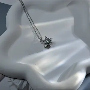 stunlux Women's Copper Rolling Star Movable Pendant Chain - Light Luxury Design jewelry for Daily Wear