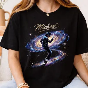 Michael Jackson Halftone King of Pop Graphic Tee, MJ King of Pop Music T-Shirt, a Perfect Gift for Fans