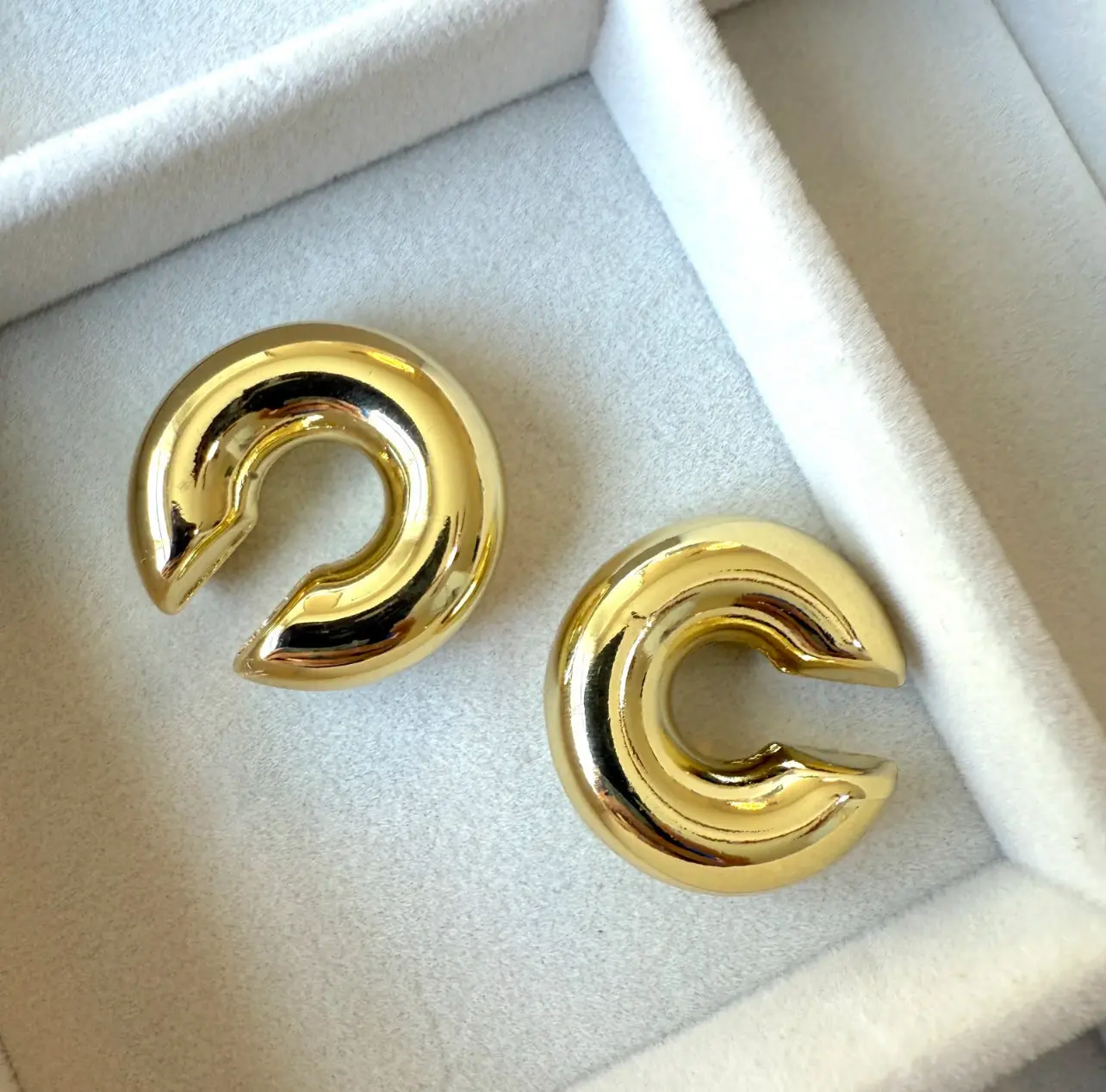 Ear Cuff S1 chunky earrings stainless steel ( 1 pcs)