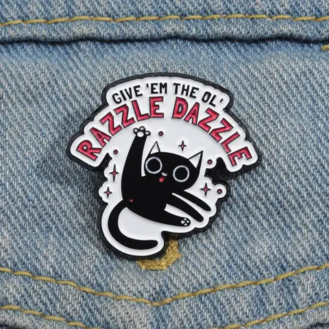 Cute Cat Design Brooch, Cartoon Creative Animal Design Alloy Badge for Men & Women, Enamel Fashion Lapel Pin Clip for Backpacks, Jeans, Scarves Streetwear, Durable Metal Pins