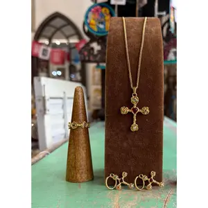 Rose Bloom Red Heart Cross Collection