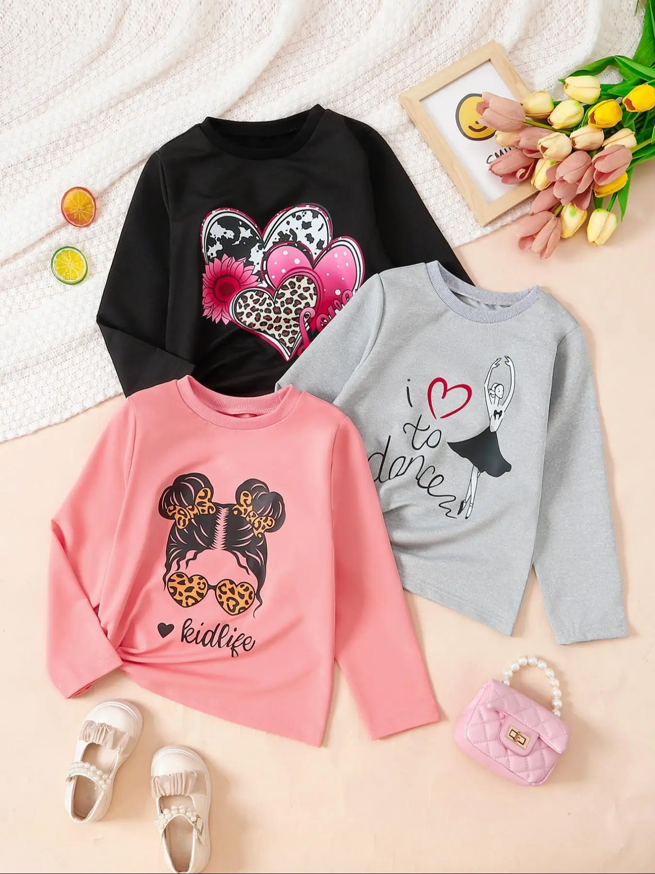 Girl's Heart & Letter Print Round Neck Tee, Casual Long Sleeve Crew Neck T-shirt for Spring & Fall, Kids Clothes for Daily Wear