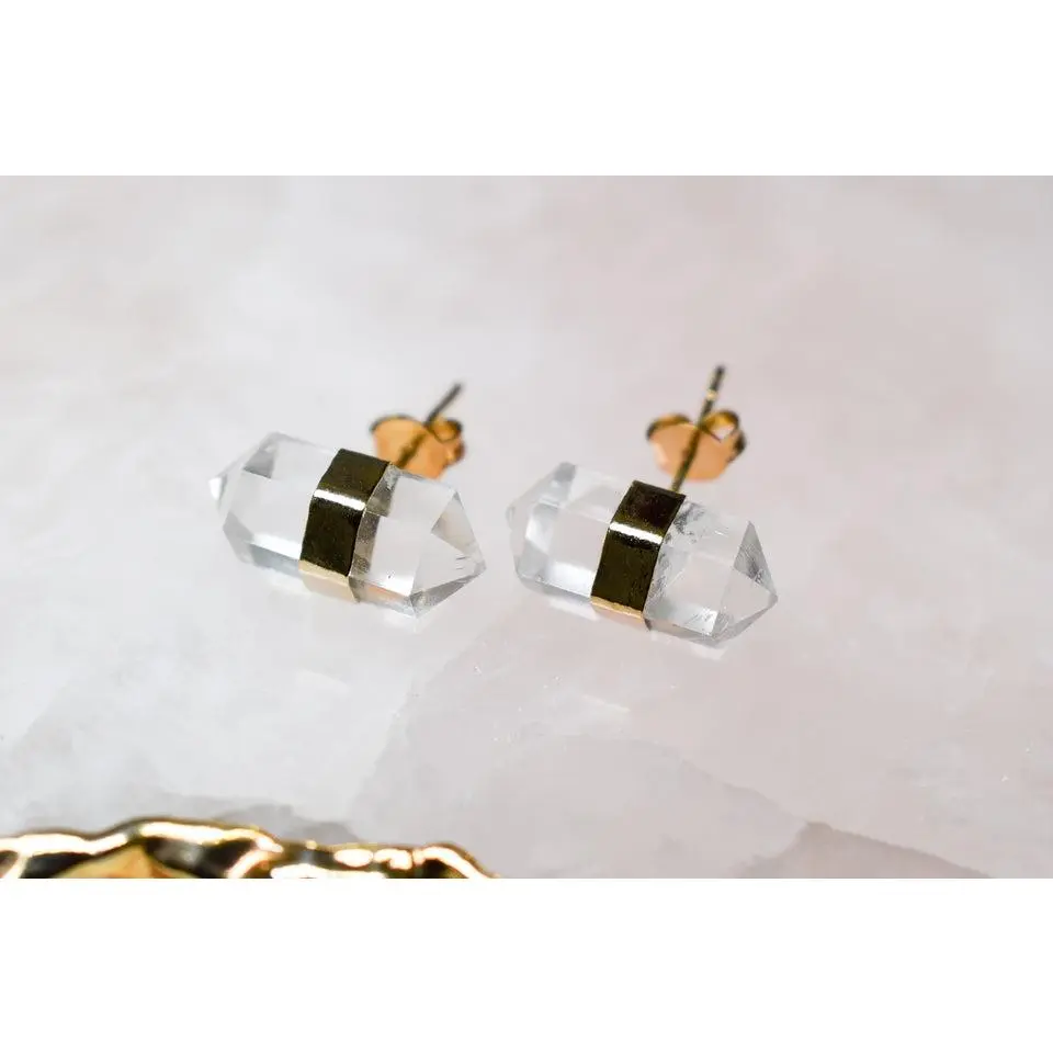 Sleek Clear Quartz Stud Earrings - Modern and Elegant Accessories
