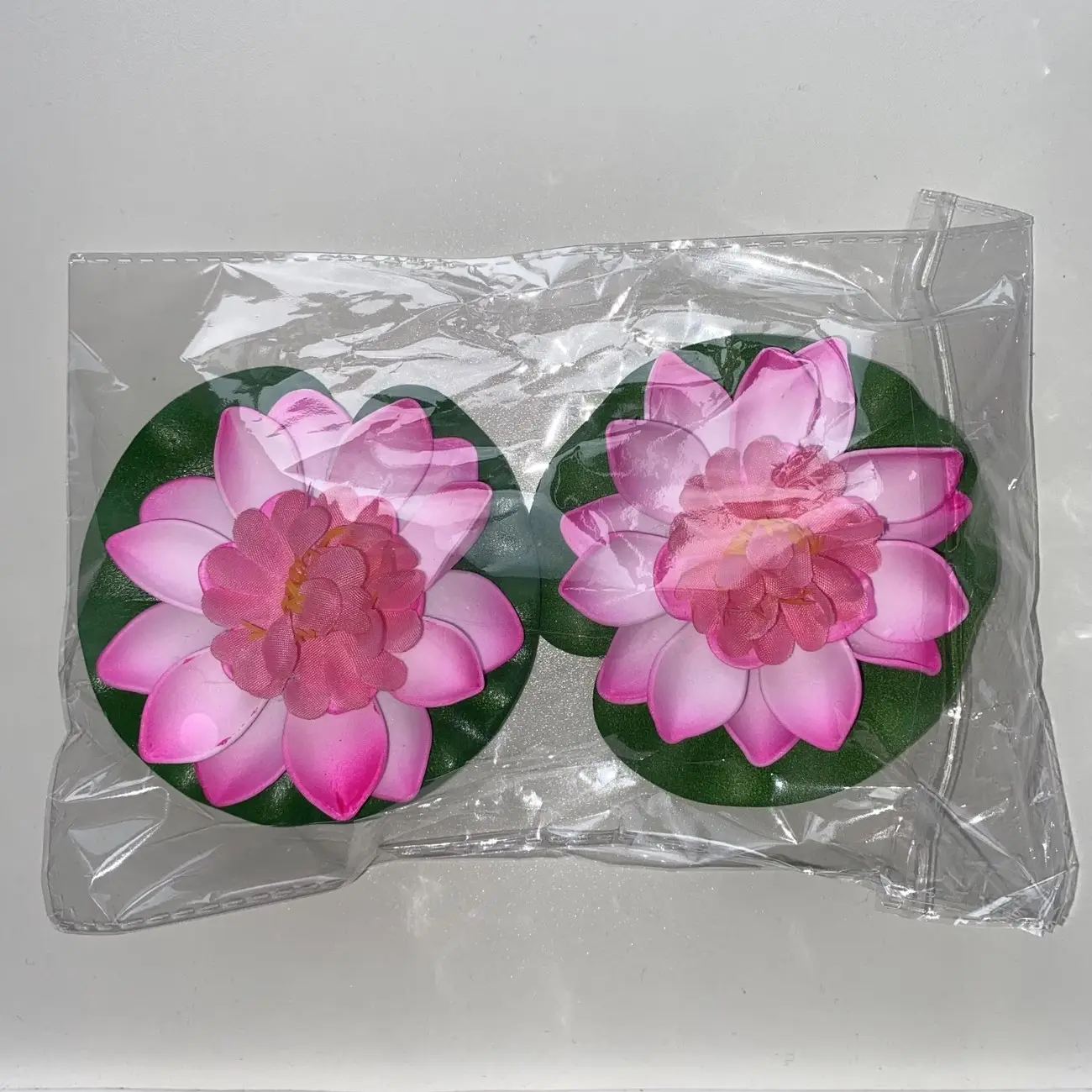 2pcs Artificial Decorative Lotus Flowers, Floating Water Lily Decorations, Aquarium Garden Pool Home Decoration, Plastic Pond Ornament, Lifelike Artificial Flower, Decorative Faux Flower, Artificial Plants, Decorative Flower Ornaments