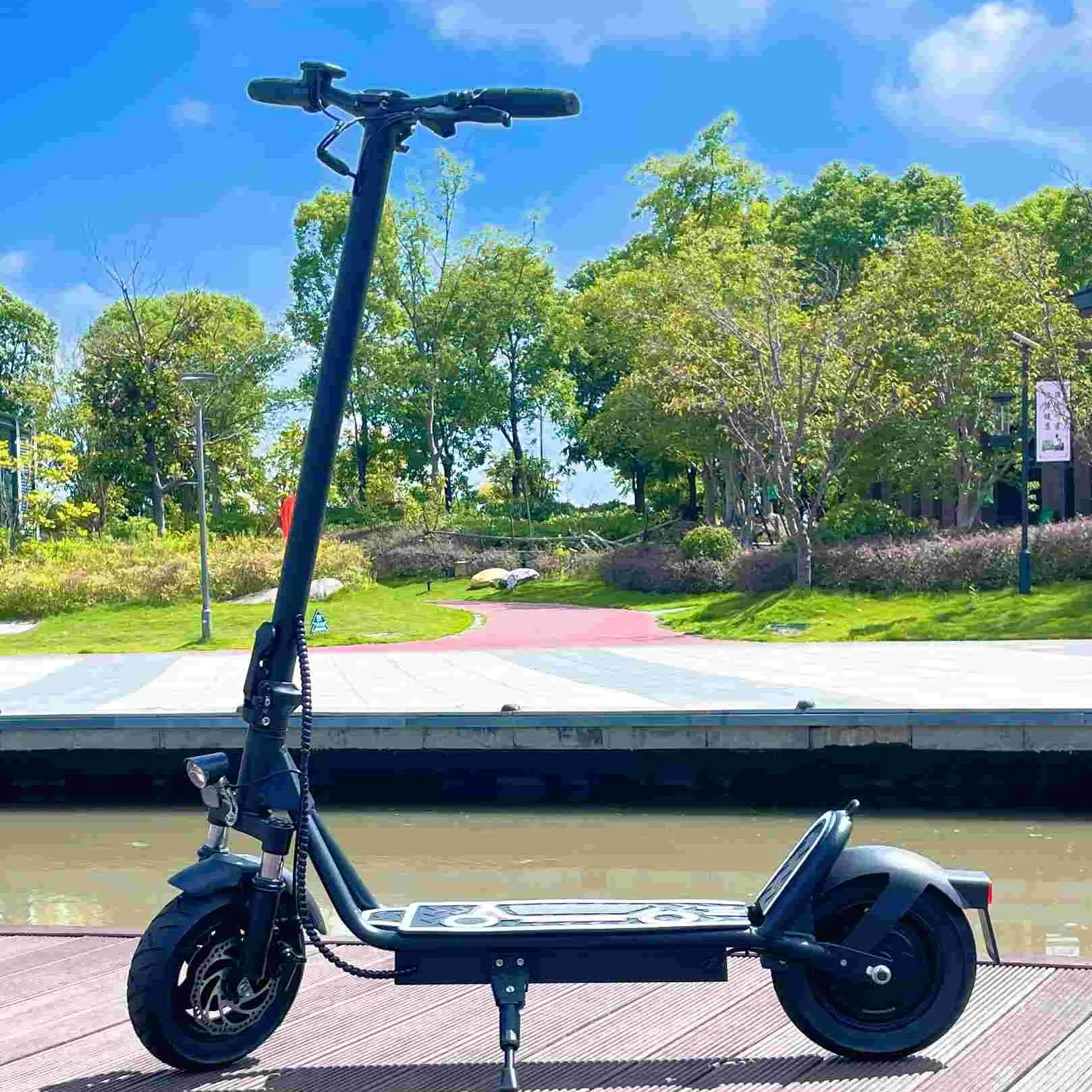 DT01 Electric Scooter - 10 Inch Vacuum Tire 400W Motor 30KM/H Speed Portable Foldable IPX5 Waterproof Suspension EABS Brake 36V 10AH Battery  for Adults