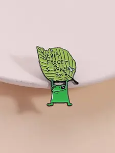 Cute Frog Brooch Never Froget I Love You Enamel Pin, Fun Animal Jewelry for Clothes and Backpacks, Perfect for Pet Lovers, Fashion Accessory