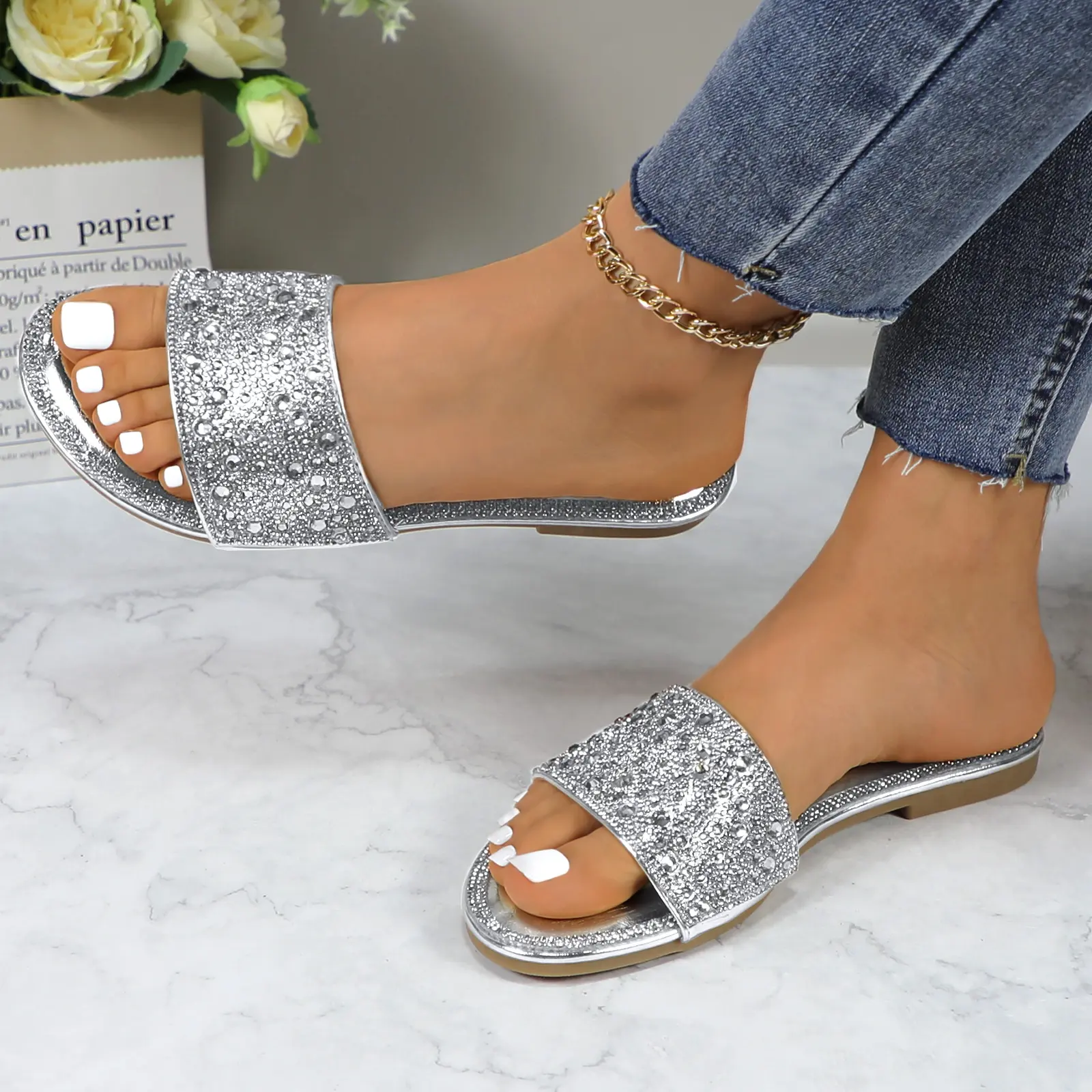 Women's Flat Sandals Fashion Sparkly Glitter Rhinestone Decorated  Breathable Open Toe Slides Girl Comfortable Slip On Summer Casaul Dress  Shoes Footwear for Wedding Party Daily Wear - TikTok Shop