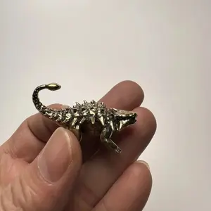 Vintage Brass Stegosaurus Statue, Western Figurine, Decorative Figurine, Fantasy Home Office Decor Art, Home Decor Accessory, Decorative Statues, Perfect for Bookshelf Living Room Creative Display Decoration Gift