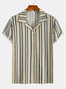 Men's Stretch Knit Jacquard Striped Short Sleeve Shirt, Casual Street Style, Casual Button Down with Classic Collar, Fitted Design for Summer & Daily Wear