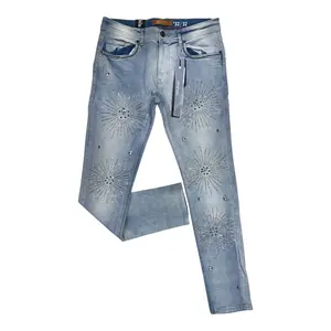 P557 - Rhinestone n Studs Gravity Slim-Fit Stretch Jeans