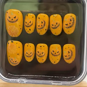 Boo Series #13 Halloween Pumpkin Design Press-On Nails with Spider Web Accents for Festive Nail Art