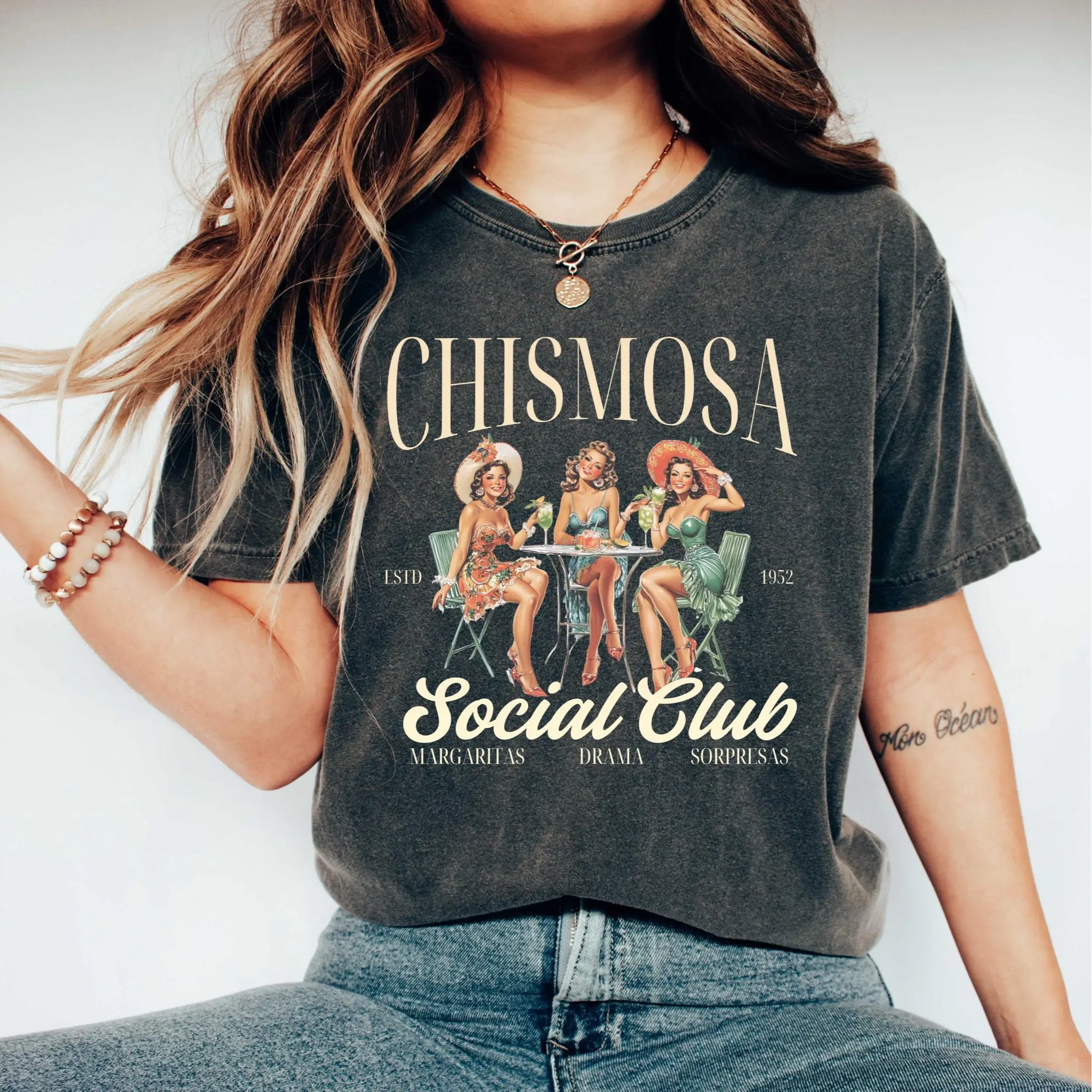 Comfort Colors Chismosa Social Club Shirt, Funny Chisme Shirt, Latina Gift, Mexicanas Drinking Tee, Retro Spanglish Top, Mexican Women's Top