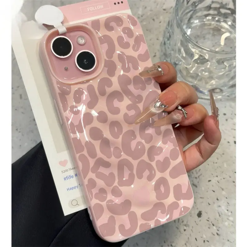 Graffiti Cheetah TPU Smartphone Case - Lightweight, Stylish, Protective Casing for iPhone 11-17 Series, Shockproof Cellphone Soft Cover, Cute Design Tech Accessory, Holiday Gift for Loved Ones
