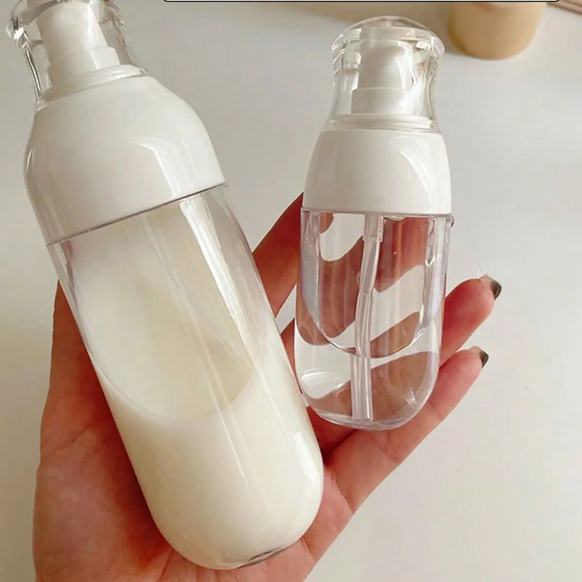 Reusable Travel Bottles Set, Refillable Cosmetic Containers, Portable Lightweight Liquid Storage for Shampoo Conditioner Lotion, Ideal for Business Trips, Beauty Tool
