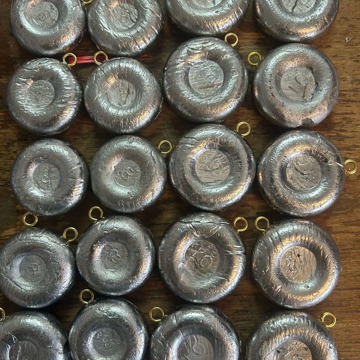 8oz and 10oz round bank sinkers 20pieces 8oz and 10oz round bank sinkers 20pieces