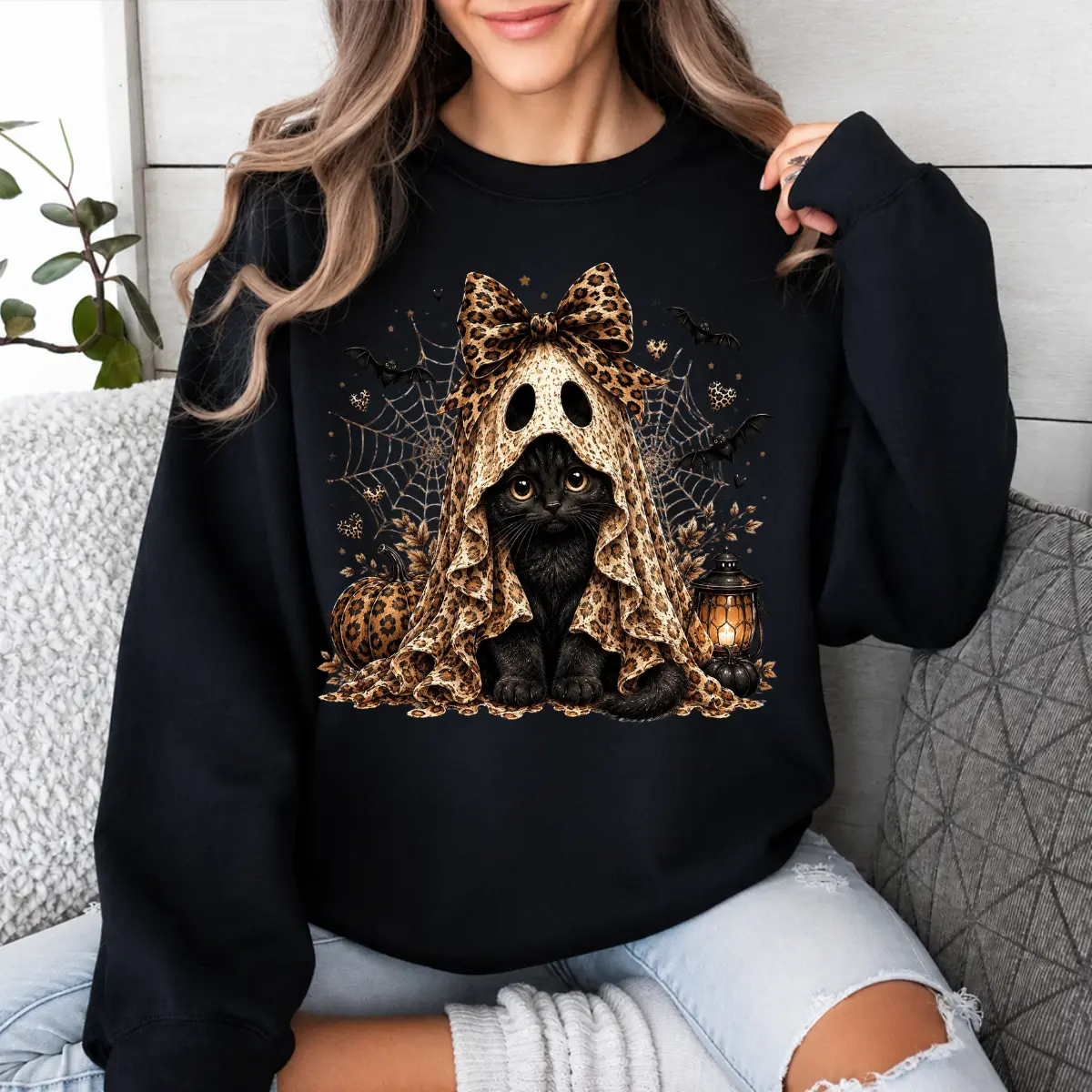 Halloween Cat Ghost Sweatshirt, Leopard Bow Black Cat Graphic Crewneck, Spooky Pumpkin Bat Pullover, Cute Gothic Kitty Shirt, Fall Halloween Gift for Cat Lovers Women - DF